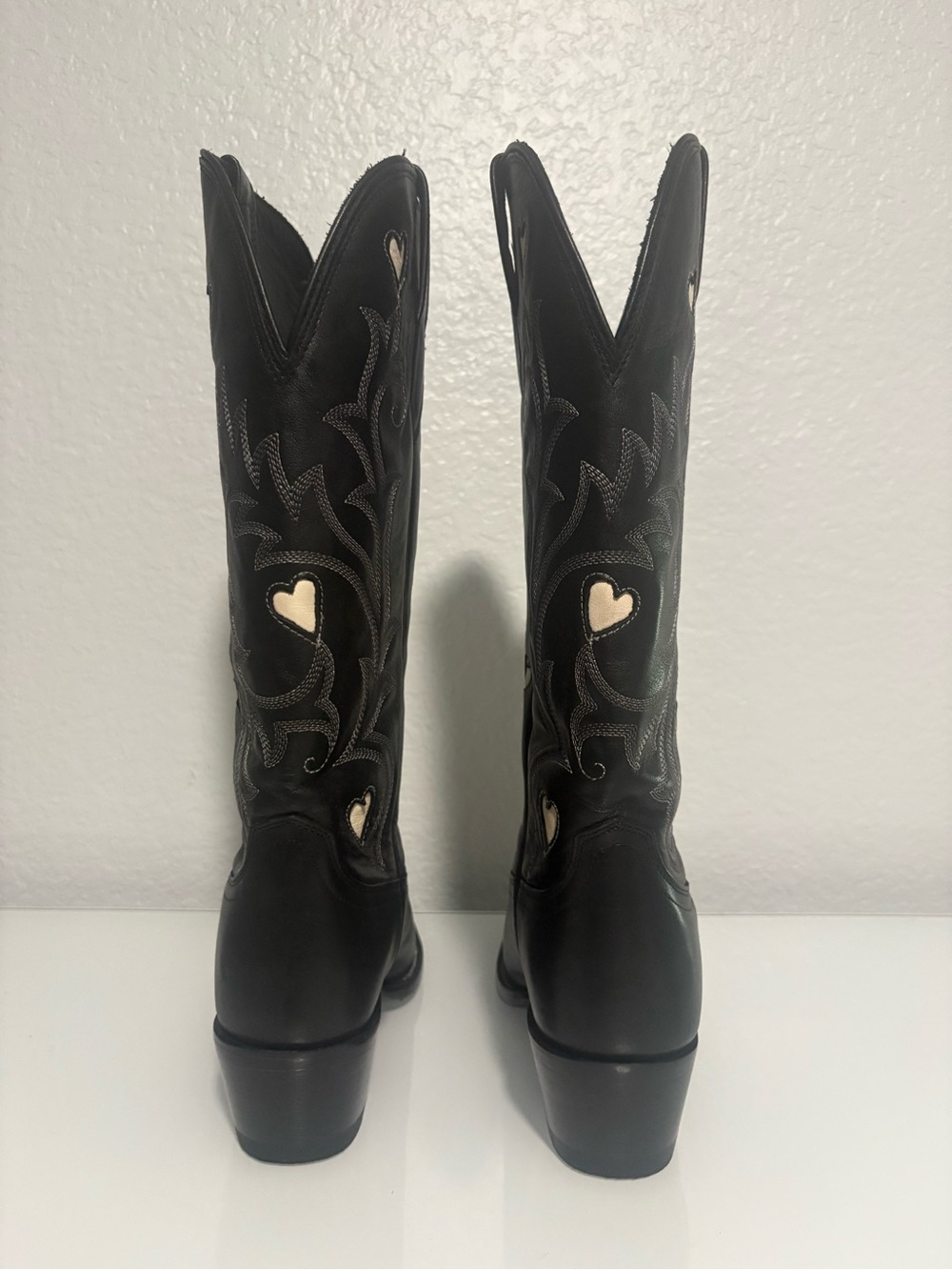 Tecovas Annie Hearts midnight Black Leather Western Boots - Picture 5 of 7